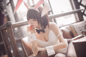 [Net Red COSER Photo] Coser Yiyi - Kato Megumi Bunny Girl