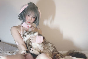 [Cosplay] Blogger anime Cheche Celia - Đồ lót thỏ