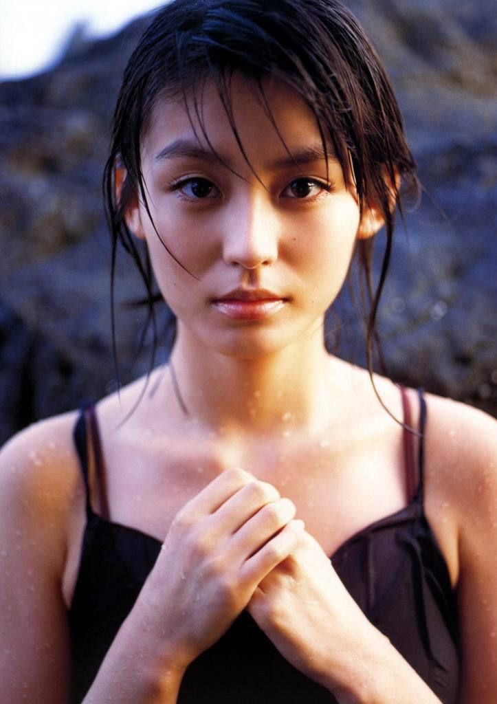 Yuika Motokariya Pagina 28 No.40972f